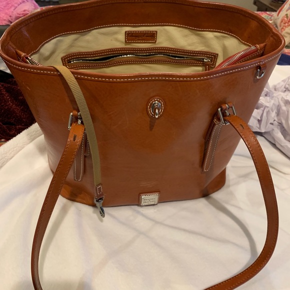 Dooney & Bourke - Picture 6 of 6
